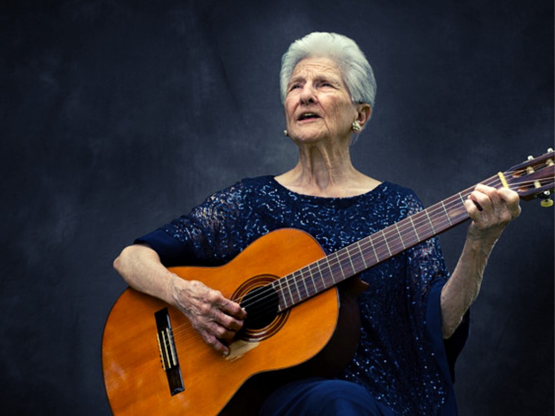 95-year-old Angela Álvarez wins Best New Artist at Grammys