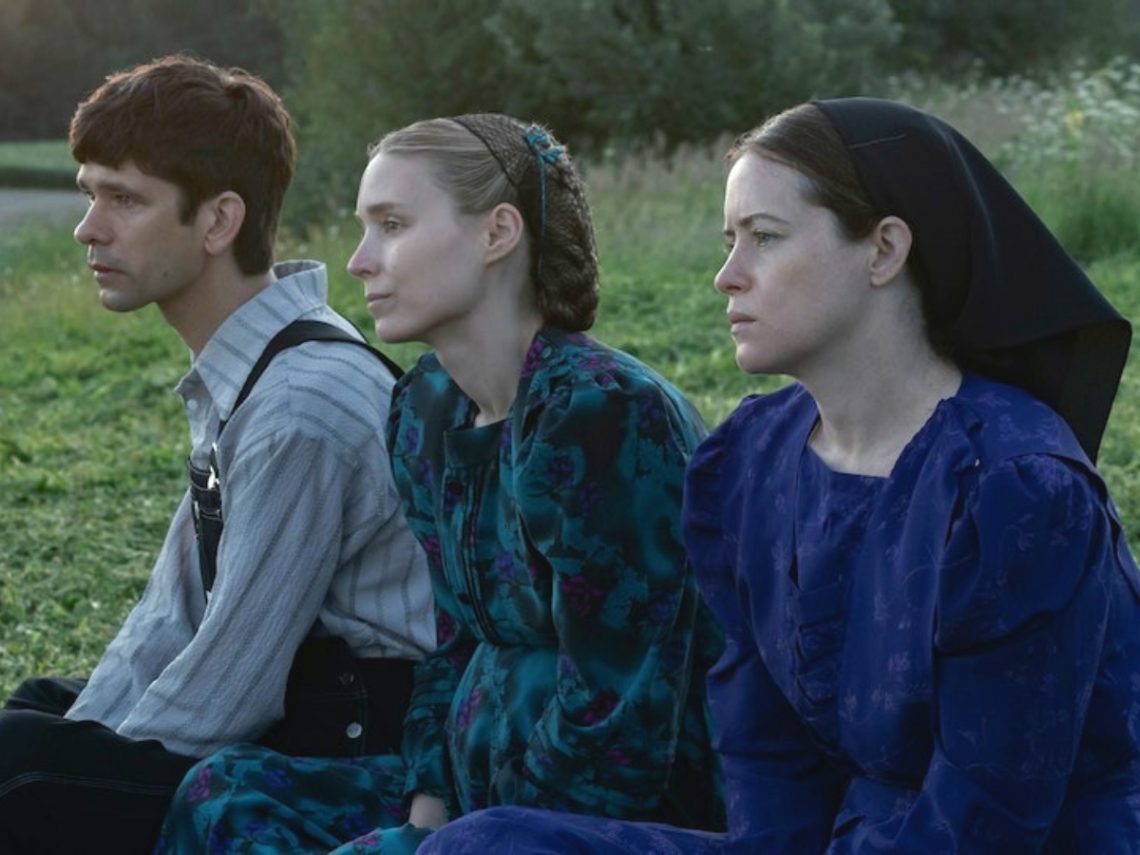 women talking sarah polley