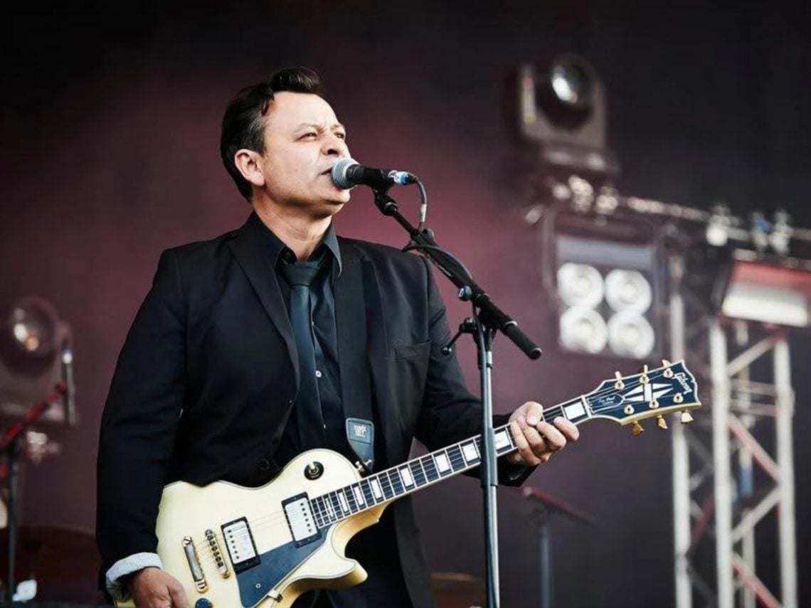Manic Street Preachers once performed for Fidel Castro