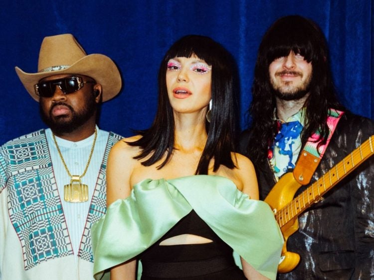 Laura Lee of Khruangbin talks through her onstage fashion