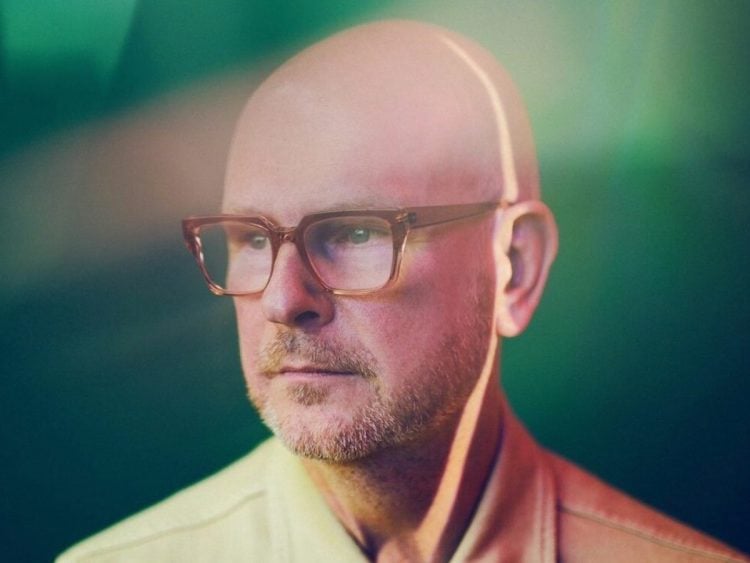 Philip Selway shares new single 'Picking Up Pieces'