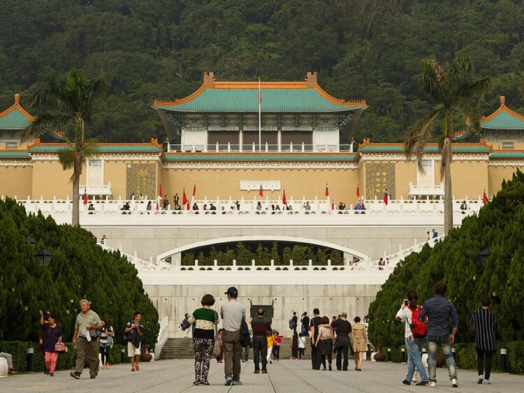 100,000 images stolen from Taiwanese art museum