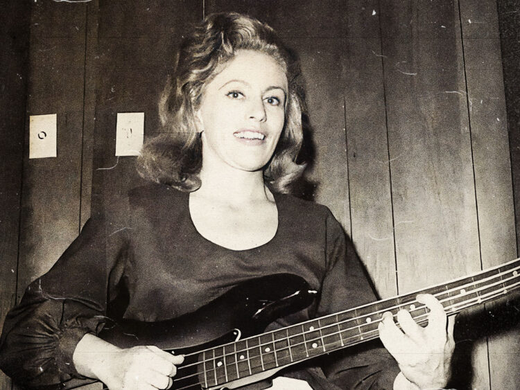 Carol Kaye - Bass - The Wrecking Crew! - 2008 Film