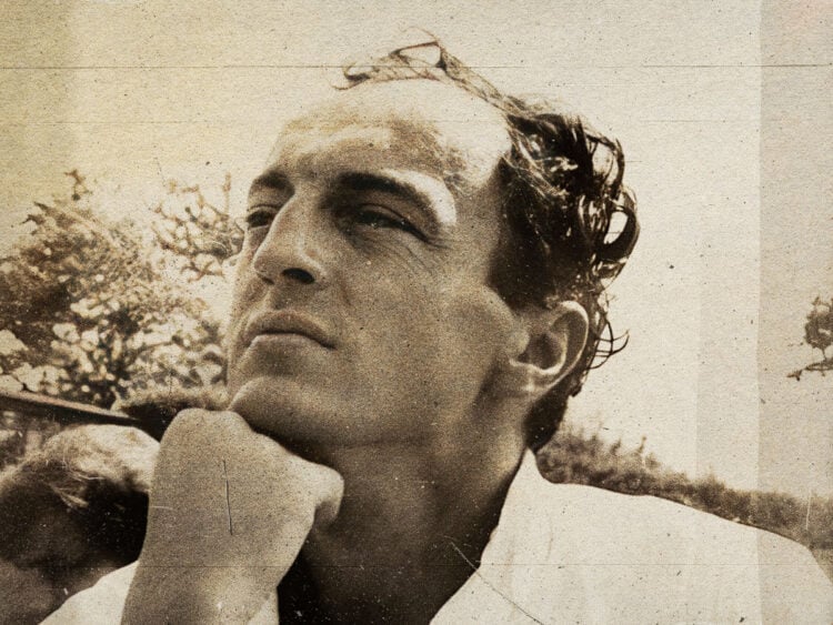 Photo portrait of American poet Frank O'Hara -1950s