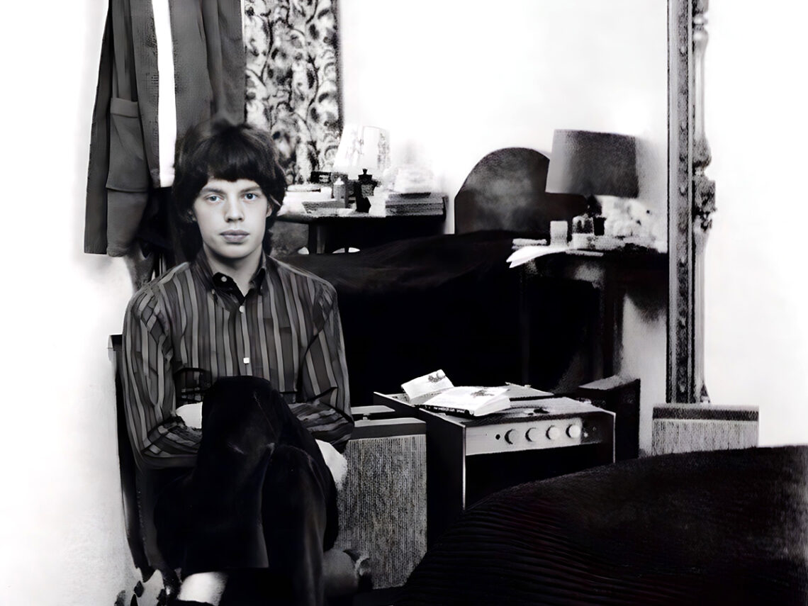 Mick Jagger in his bedroom at home - Bent Rej