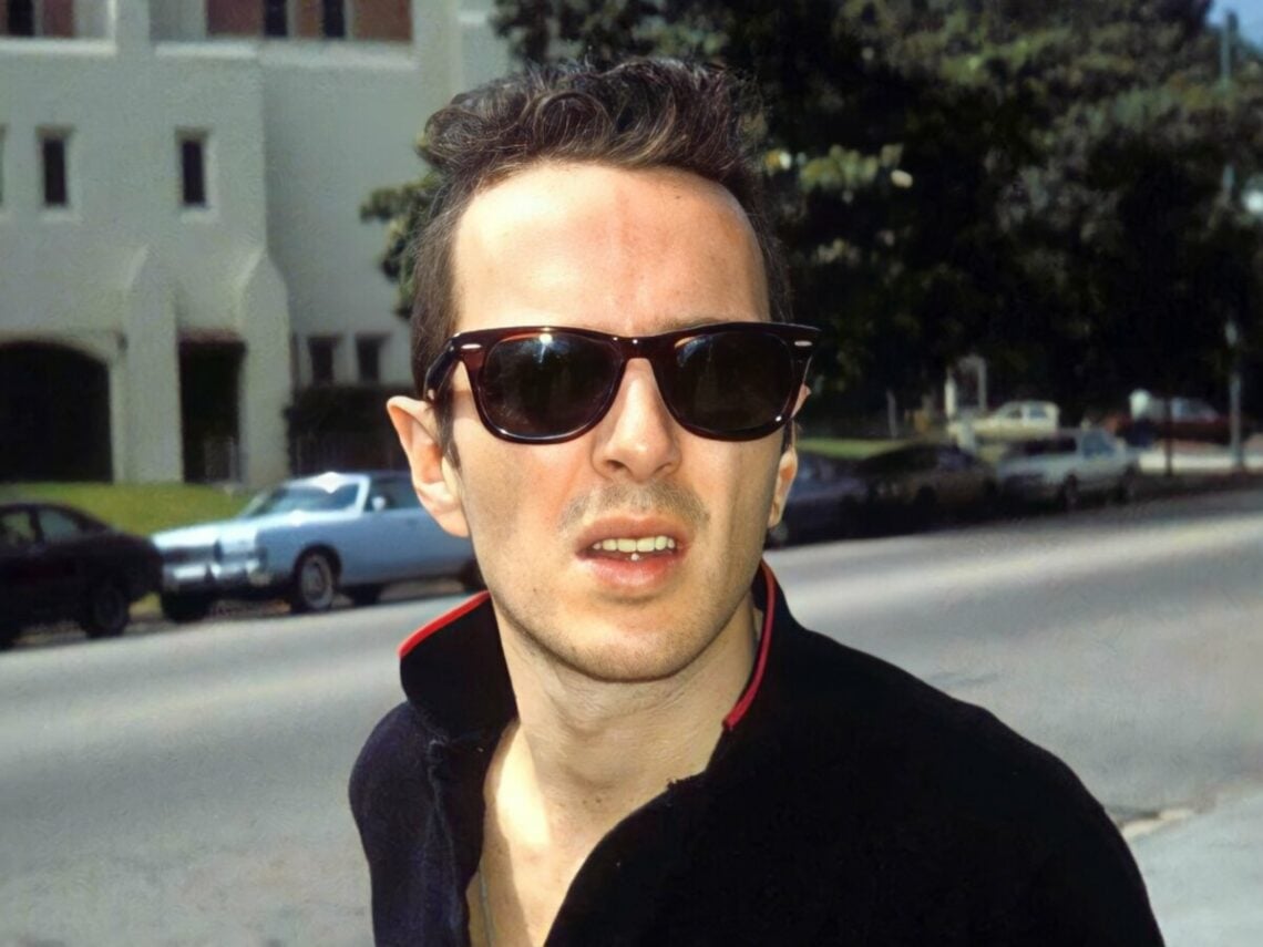 Joe Strummer - The Clash - Far Out Magazine