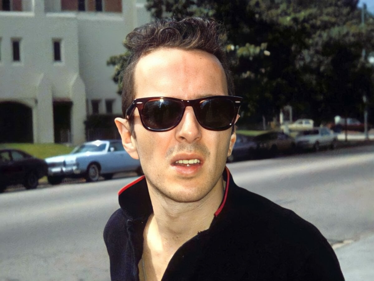 Joe Strummer - The Clash - Far Out Magazine