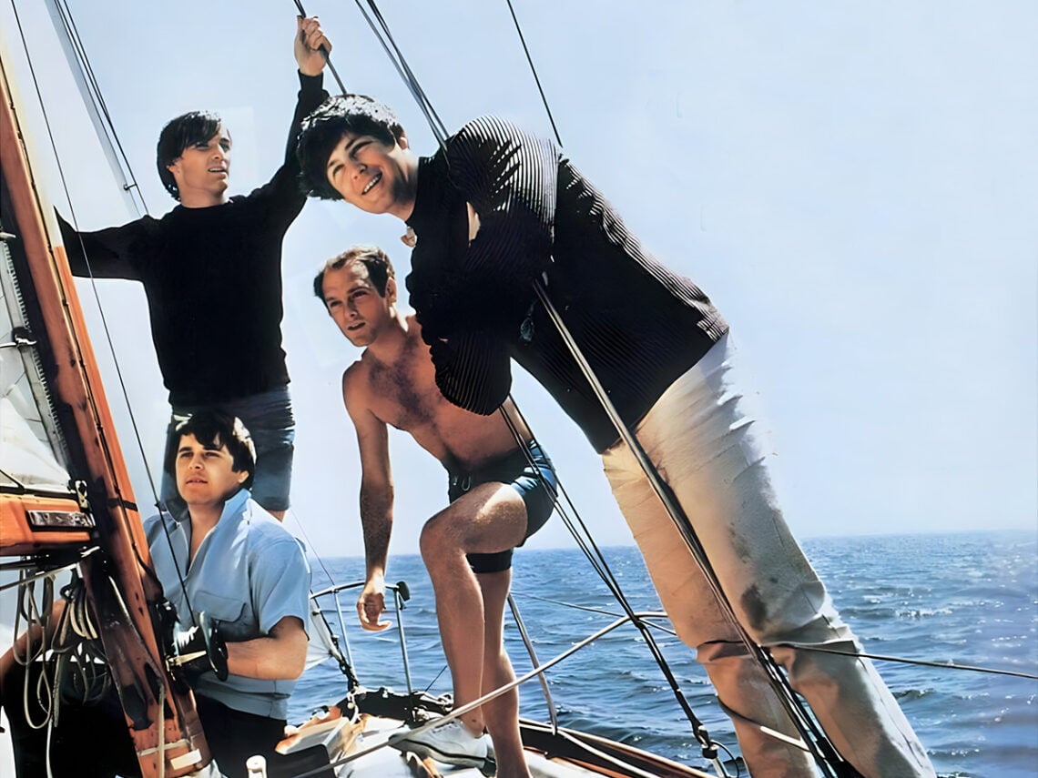 The Beach Boys - 'Summer Days (And Summer Nights!!)' - 1965 - Capitol Records