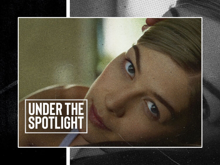 Under the Spotlight- Rosamund Pike's stunning performance as Amy Dunne in 'Gone Girl'