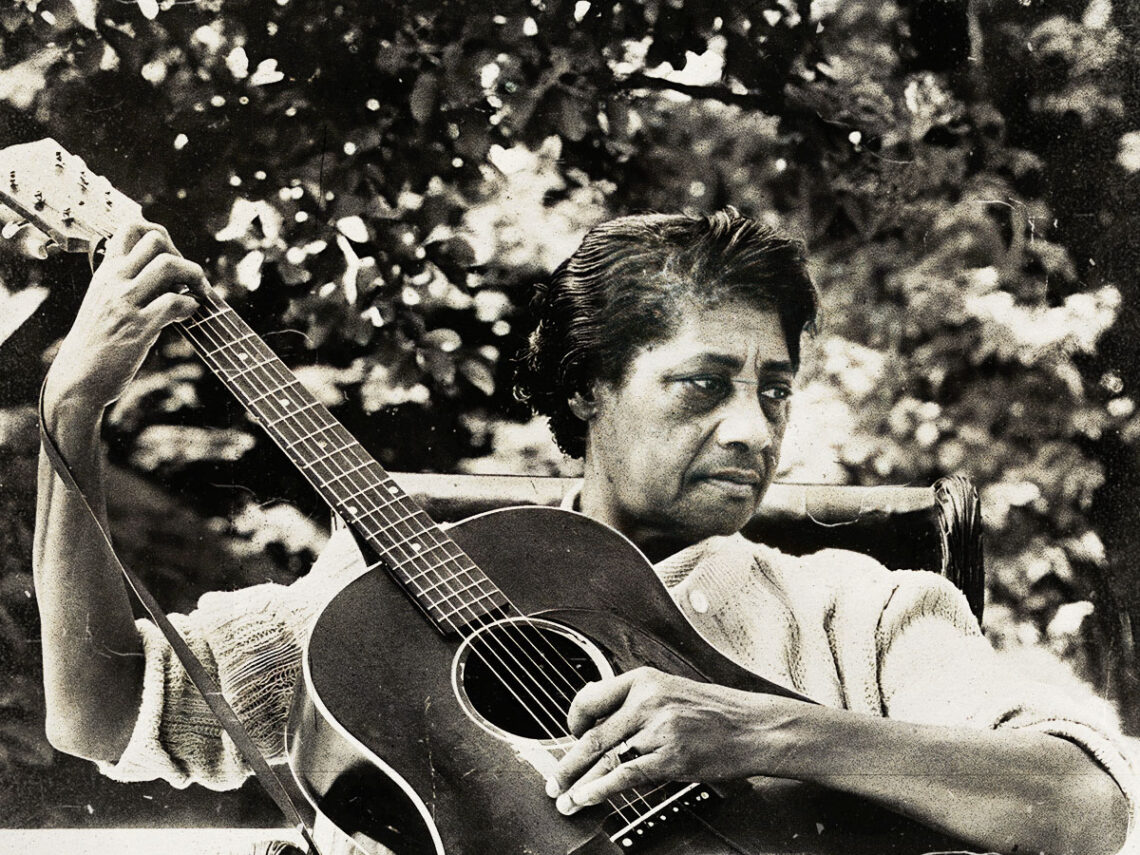 Elizabeth Cotten - American Folk - Blues - 1893 - 1987