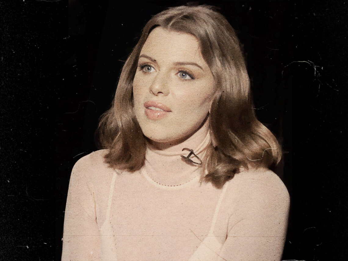 American actress Julia Fox interviewed by Dulce Osuna about her film Uncut Gems