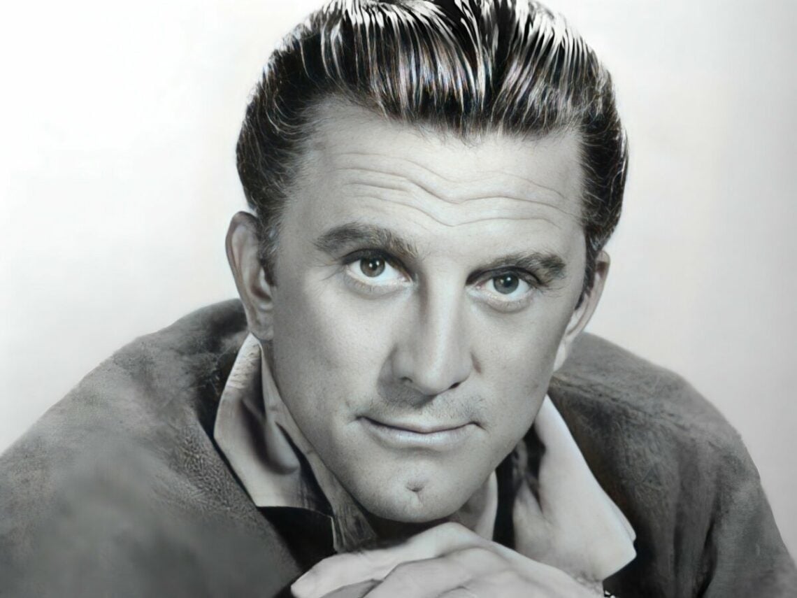 Kirk Douglas - Far Out Magazine