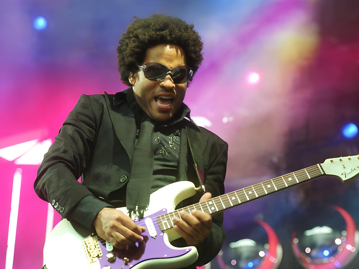 Lenny Kravitz performing in Berlin, 1999