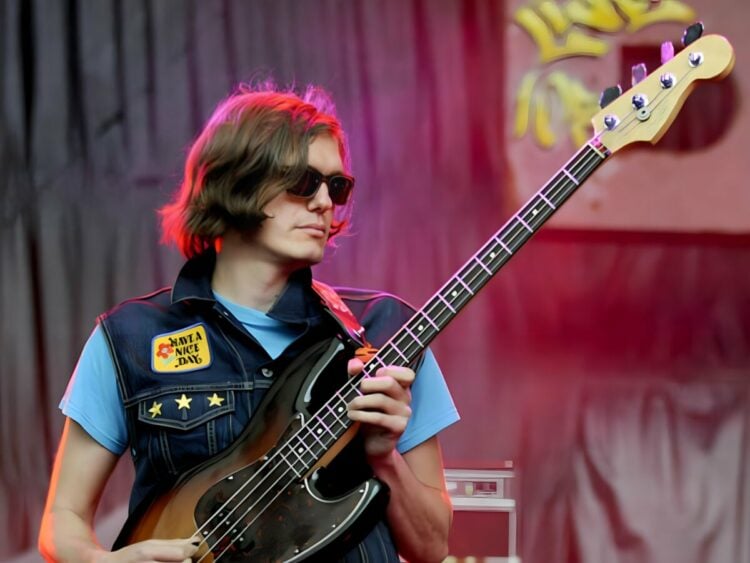 Nikolai Fraiture - The Strokes - Far Out Magazine
