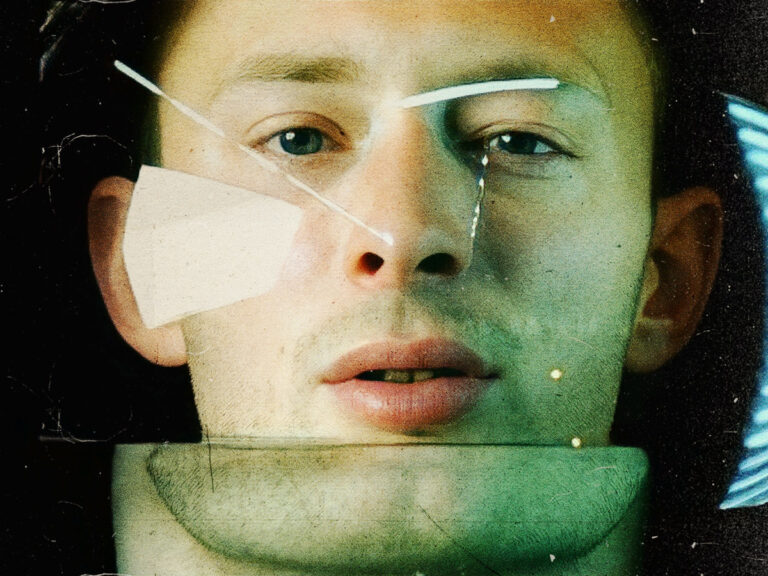 Radiohead - Thom Yorke - No Suprises Video - 1997