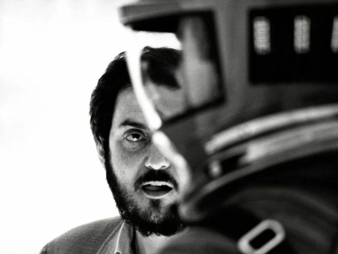 Stanley Kubrick - 2001 A Space Odyssey - Far Out Magazine