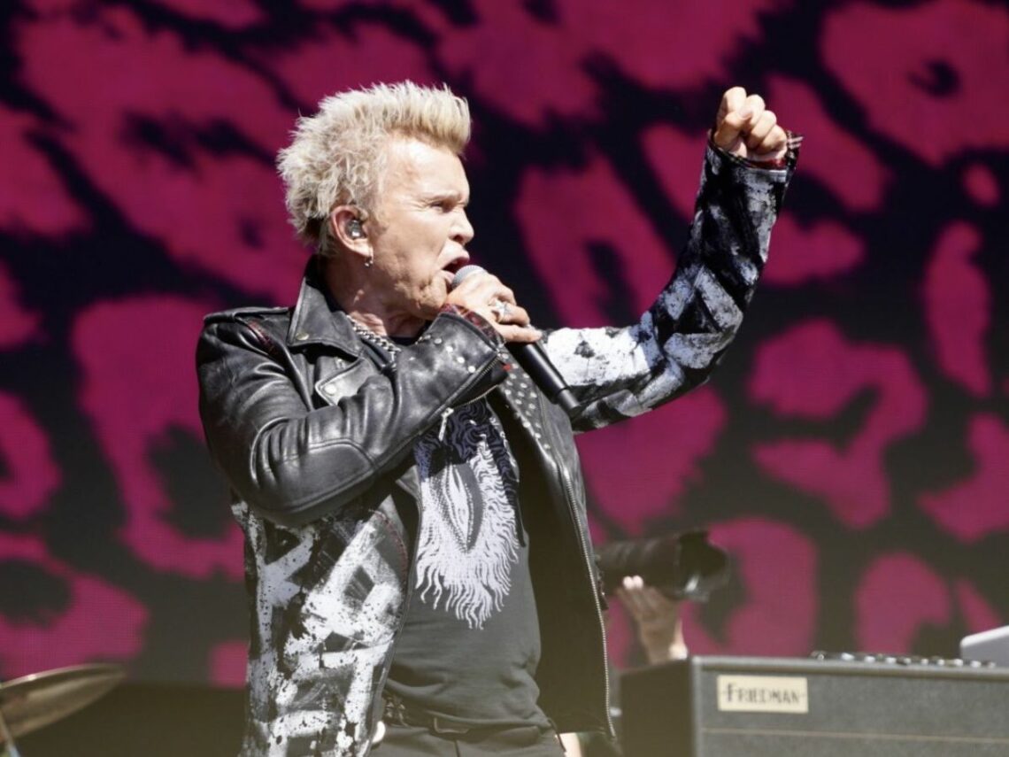 Billy Idol - Generation Sex - Glastonbury Festival - Far Out Magazine