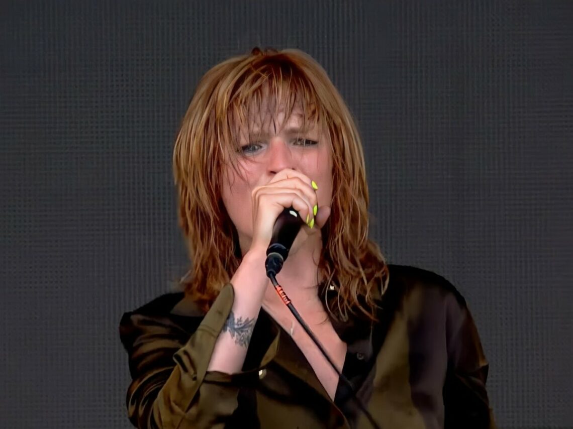 Billy Nomates - Glastonbury Festival - Far Out Magazine