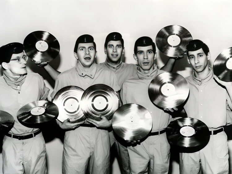 DEVO - 1980