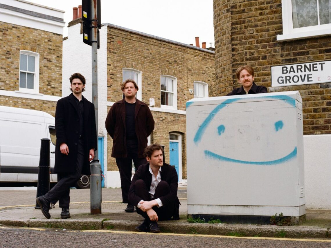 Do Nothing - Far Out Magazine