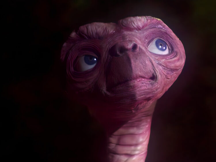 E.T - The Extra-Terrestrial - 1982 - Steven Spielberg