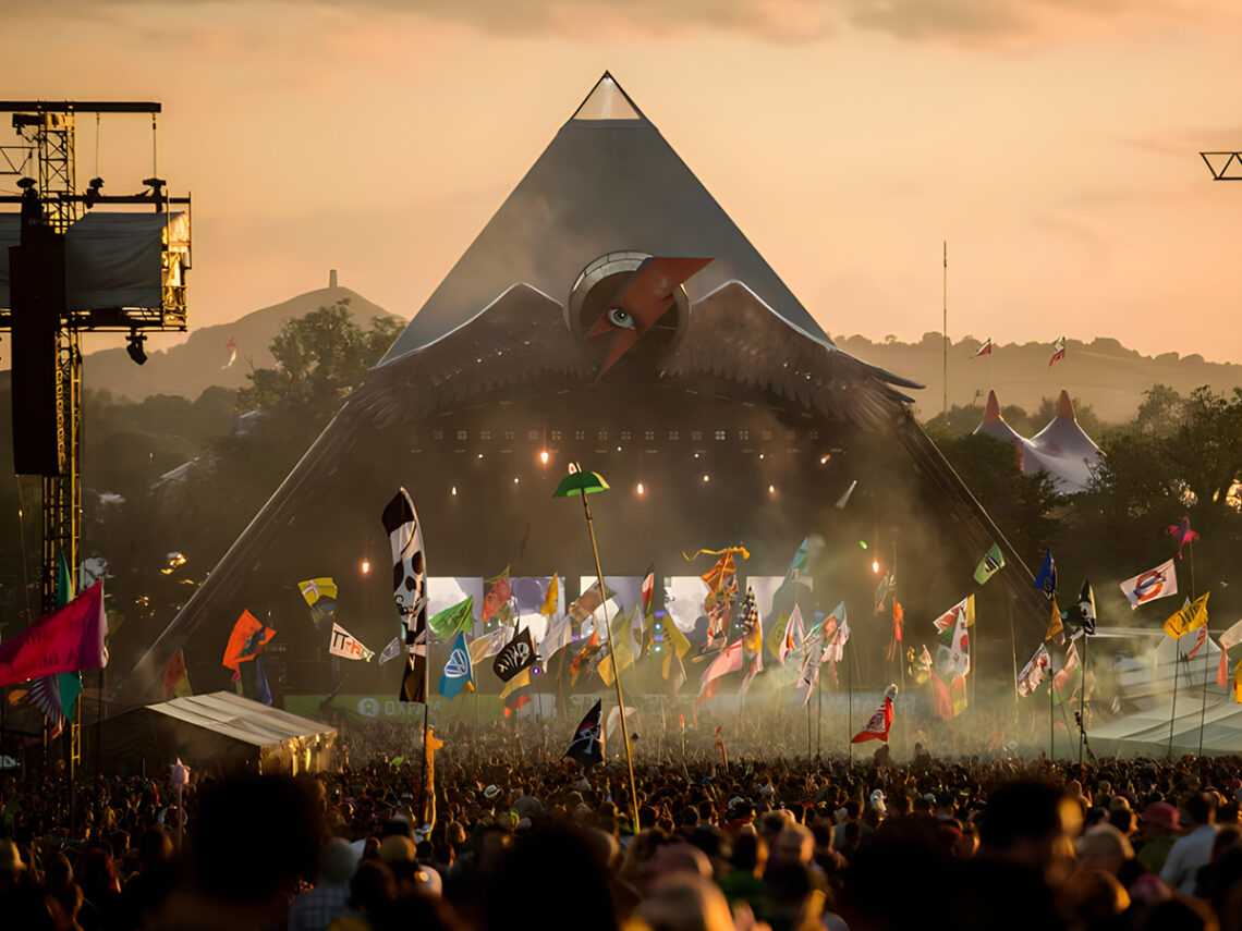 Glastonbury - Glastonbury Festival - Pyramid Stage