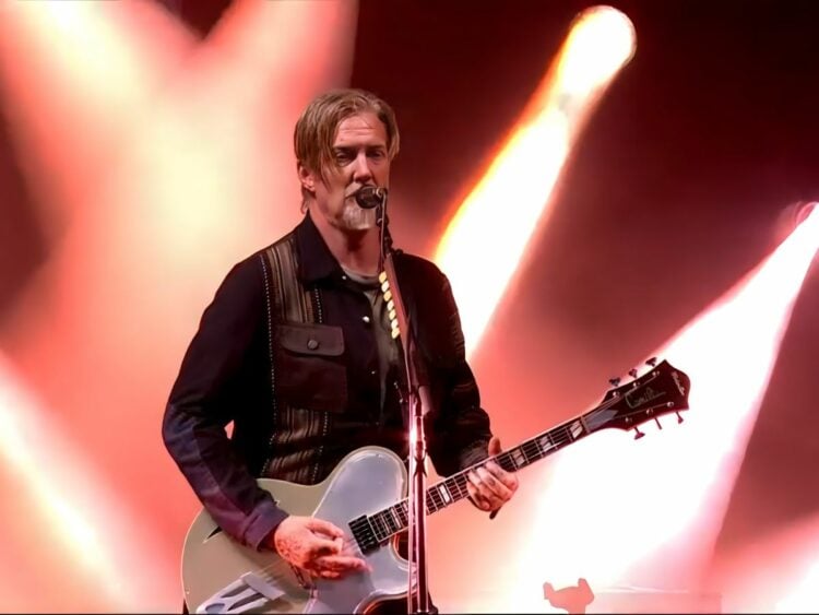 Josh Homme - Queens of the Stone Age - Glastonbury 2023 - Far Out Magazine.