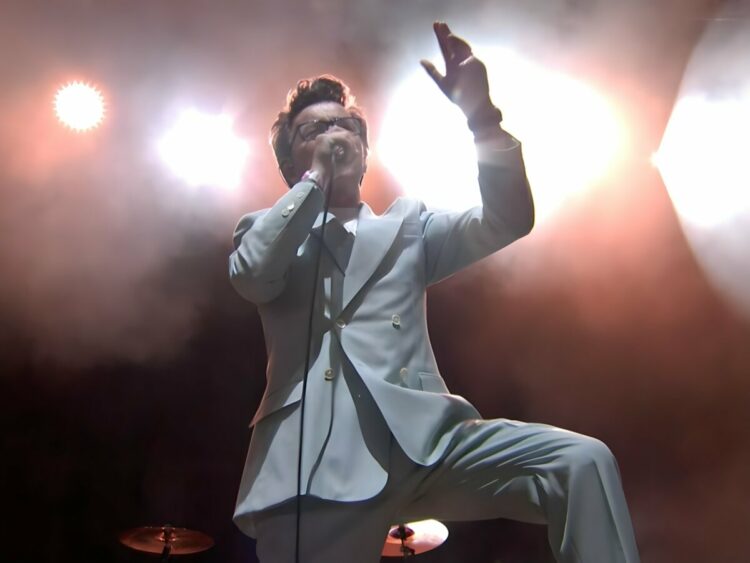 Rick Astley - Blossoms - Glastonbury 2023 - Far Out Magazine