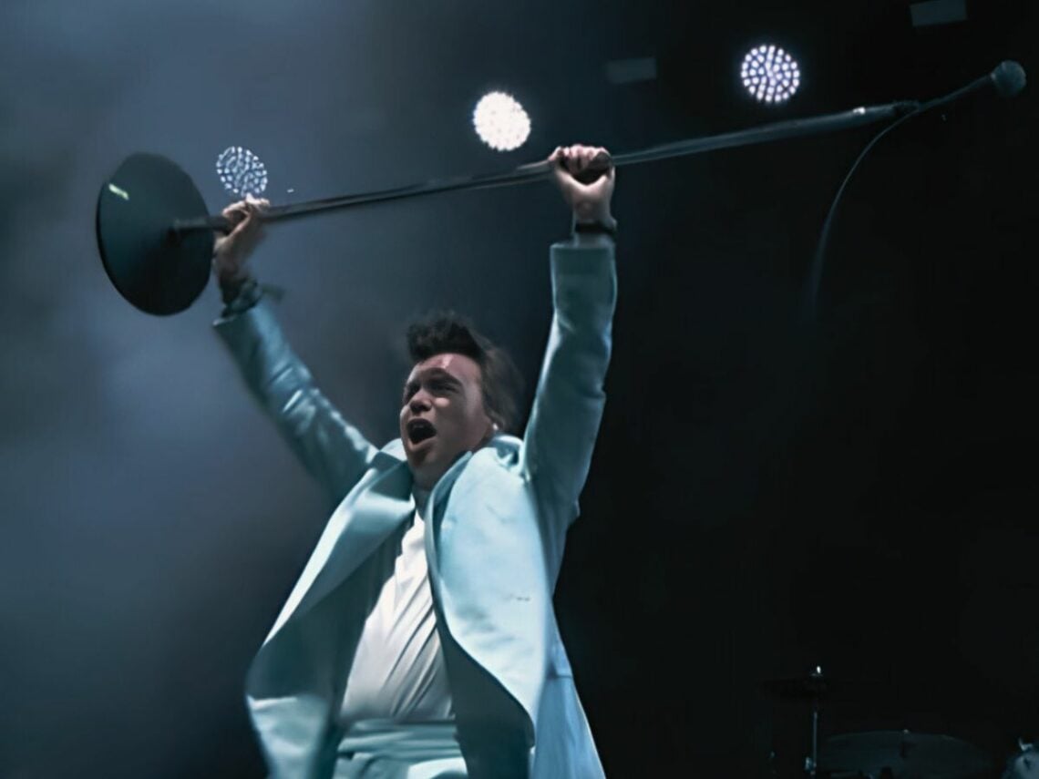 Rick Astley - Blossoms - Glastonbury 2023 - Far Out Magazine - new
