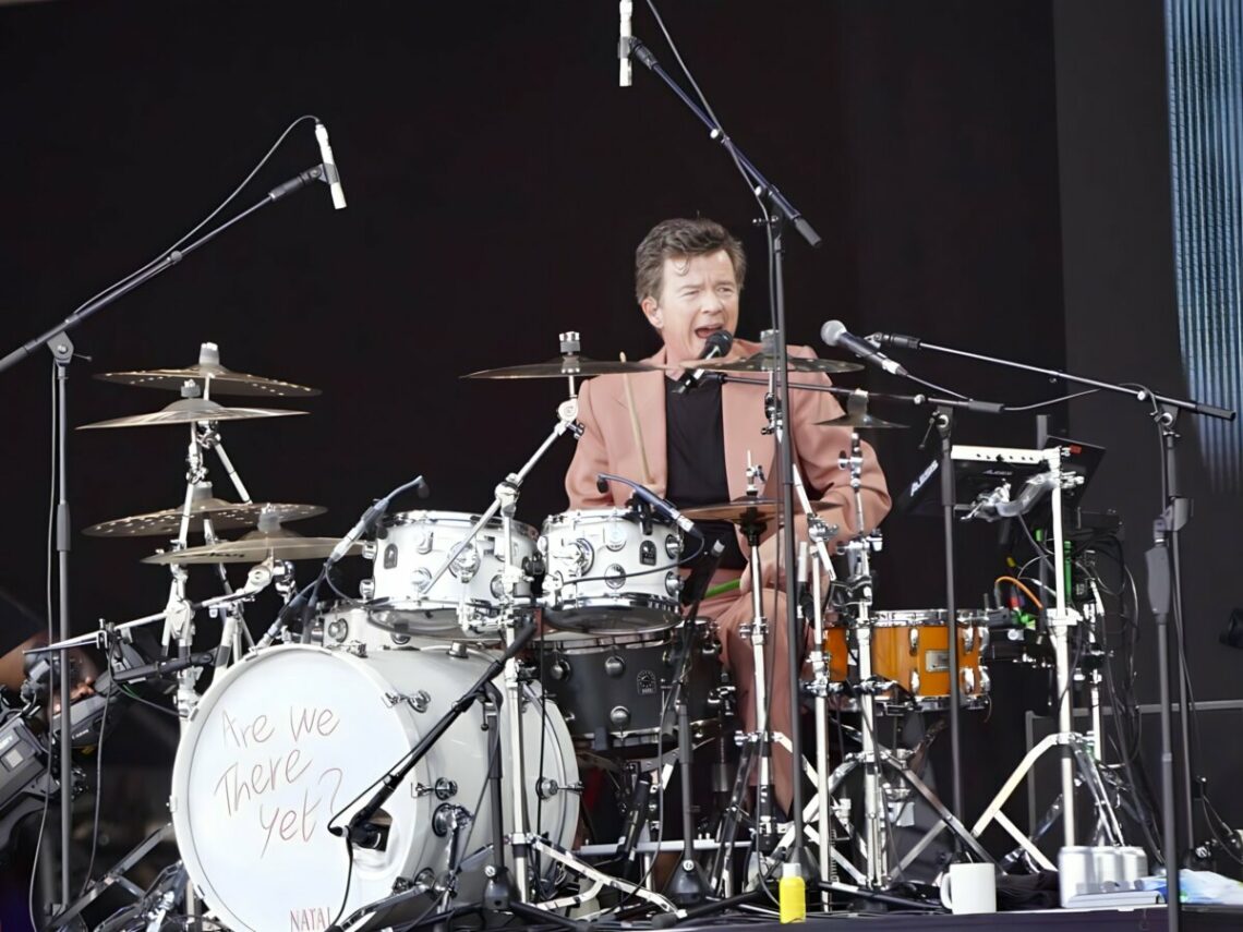 Rick Astley - Glastonbury 2023 - Far Out Magazine