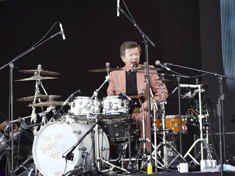 Rick Astley - Glastonbury 2023 - Far Out Magazine