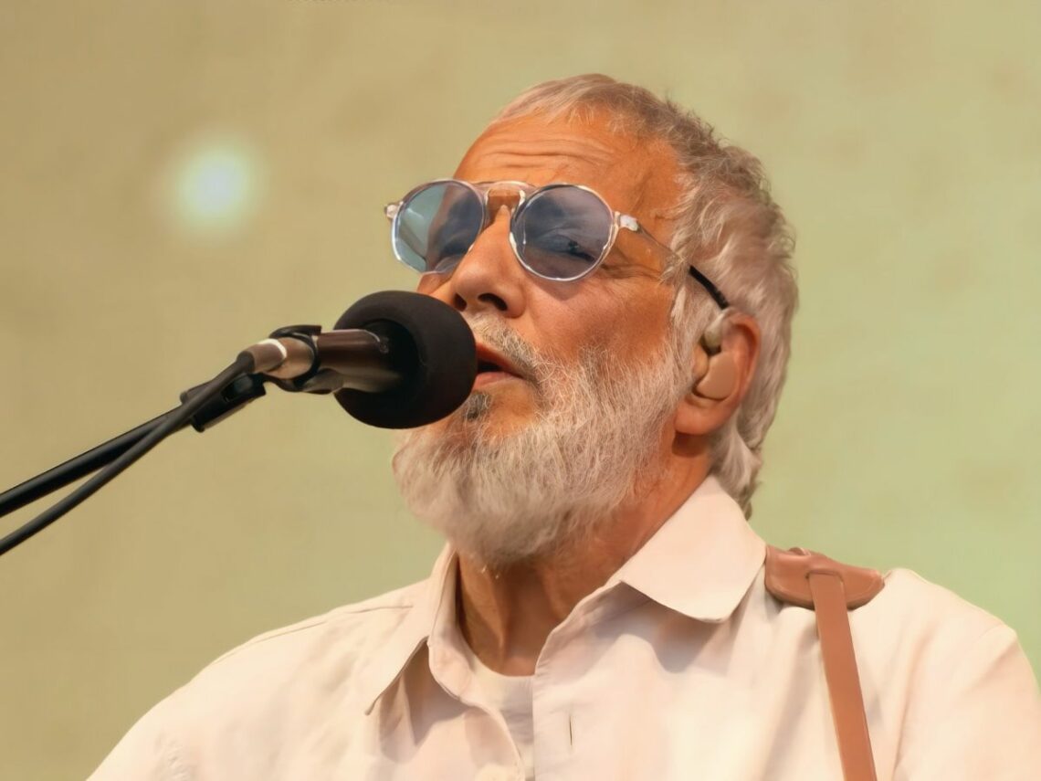 Yusuf / Cat Stevens - Glastonbury 2023 - Far Out Magazine
