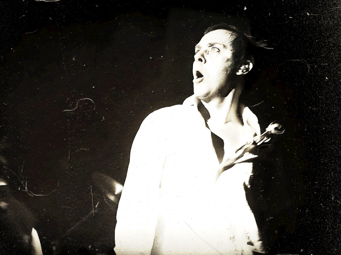Peter Murphy in concert with Bauhaus in London. 2006.