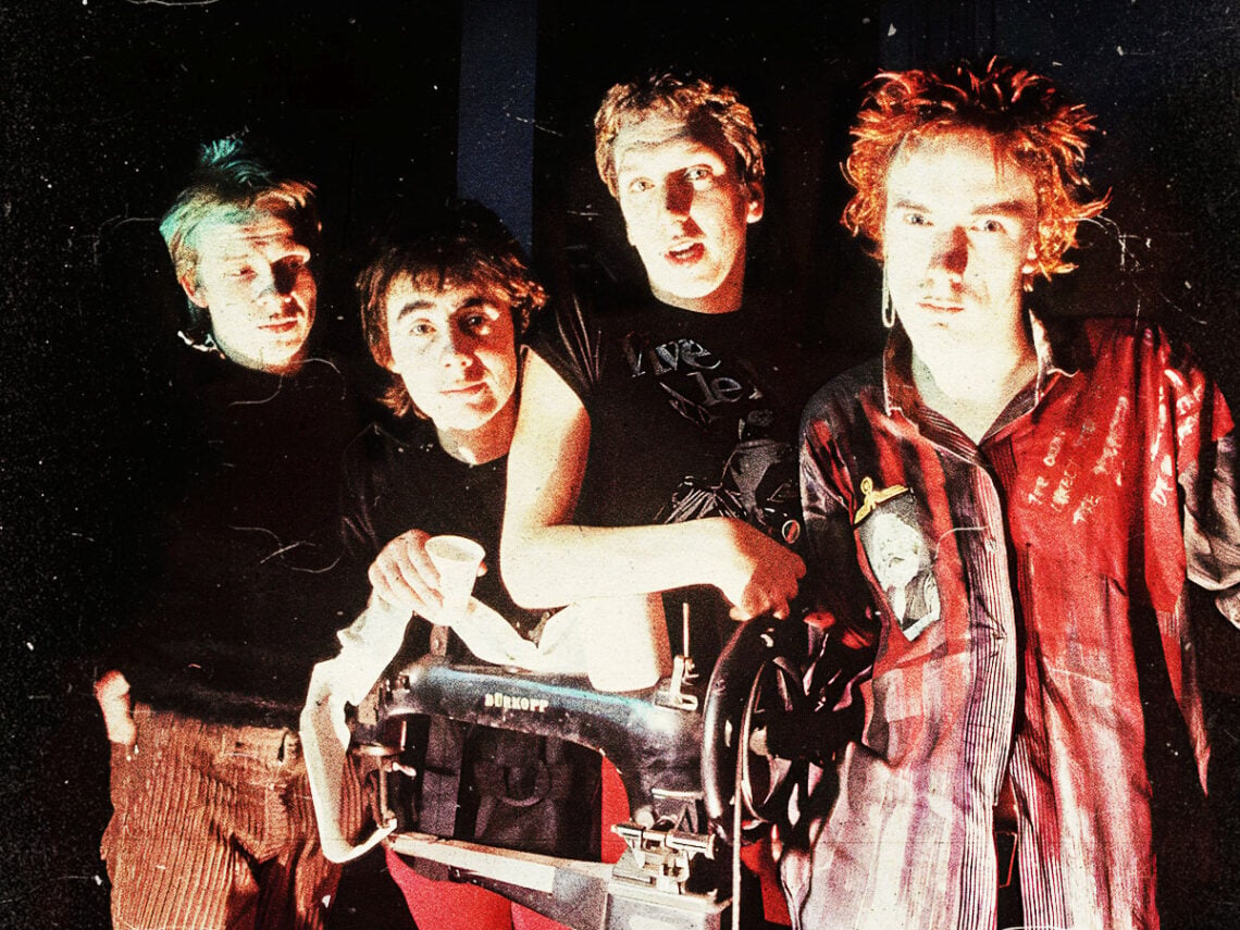 Sex Pistols - Full Band - John Lydon - Steve Jones - Glen Matlock