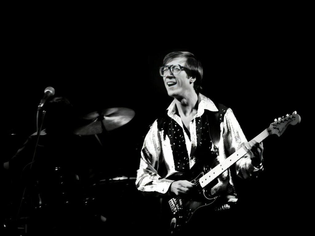 Hank Marvin - Far Out Magazine