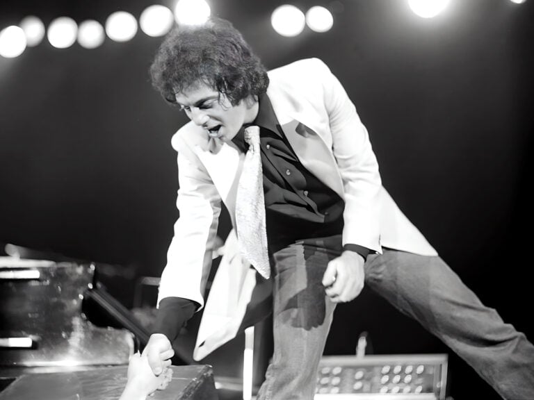 Billy Joel - Young