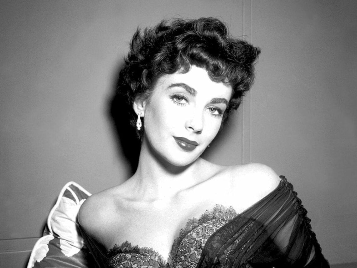 Studio publicity still of Elizabeth Taylor for the film The Girl Who Had Everything (1953)
