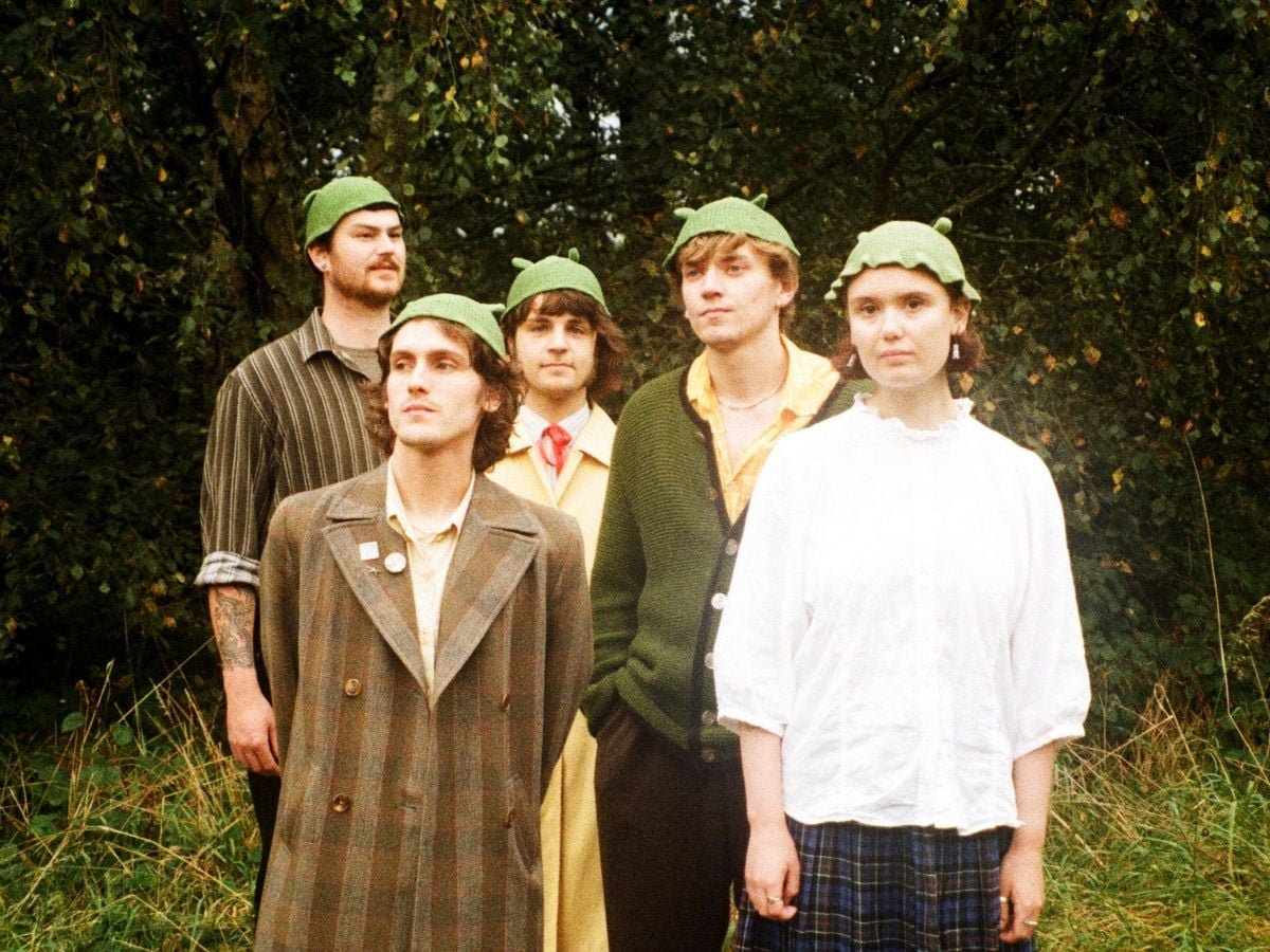 Bug Teeth - Far Out Magazine