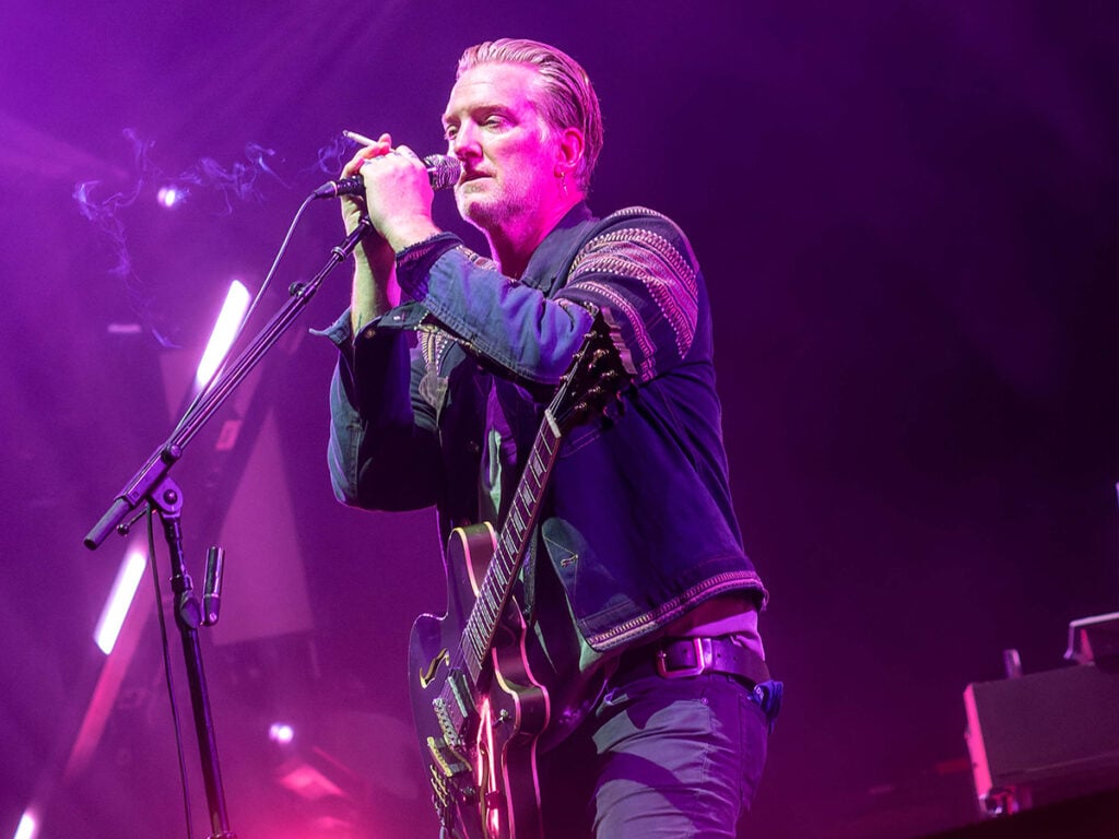 Josh Homme - Queens of The Stone Age - Raph Pour-Hashemi - 2023