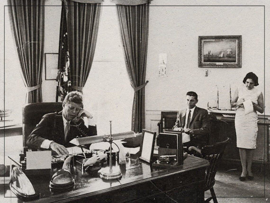 President Kennedy - JFK - Oval Office - 1962