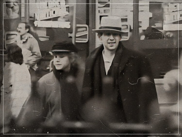 The Pogues - Fairytale Of New York - Video - 1988 - Shane MacGowan - Kirsty MacColl