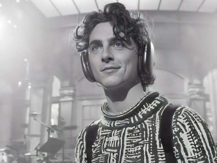 Timothee Chalamet - SNL - Far Out Magazine