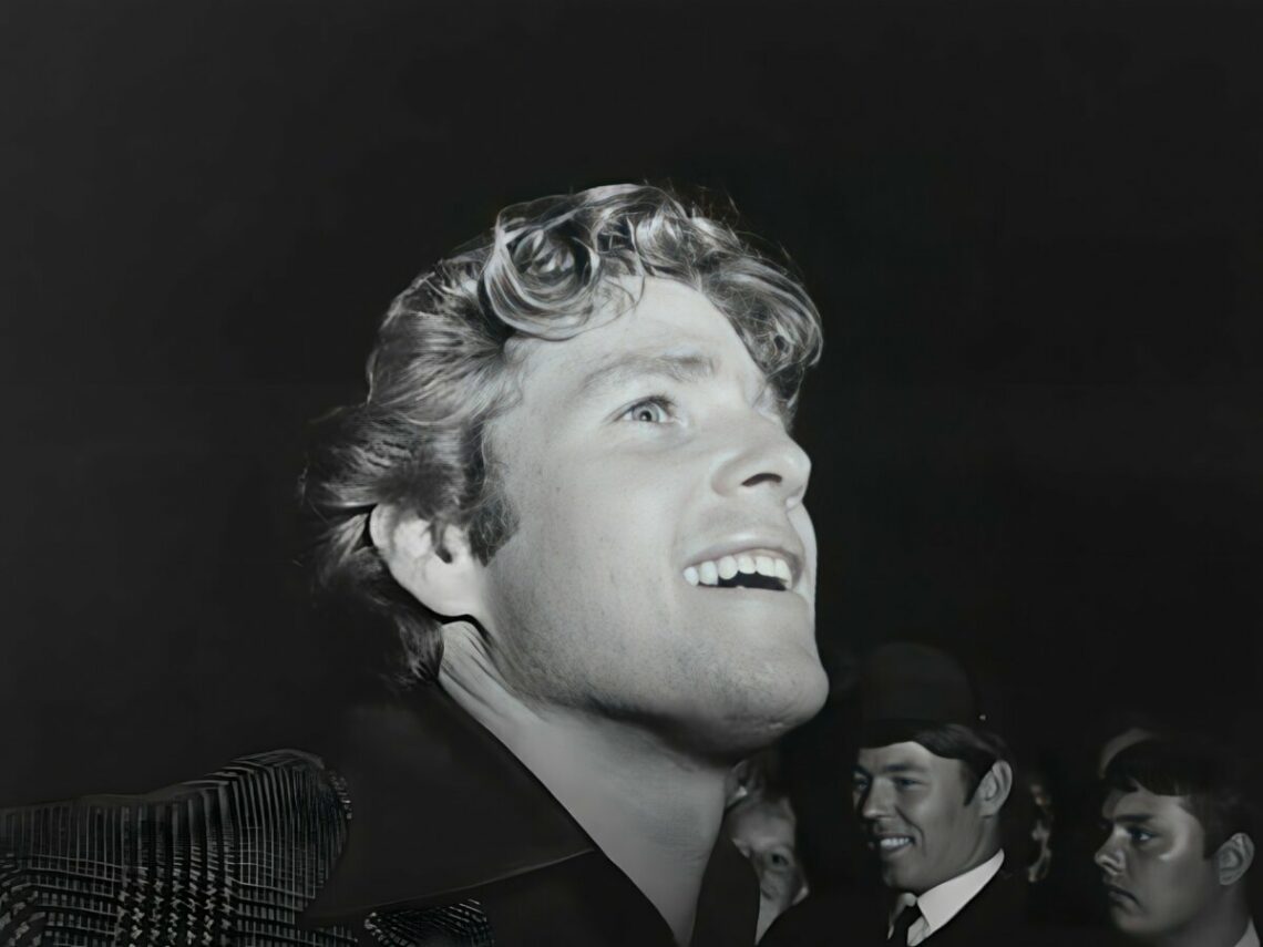 Photograph of the American film star Ryan O’Neal during his visit to Finland (around June 22).