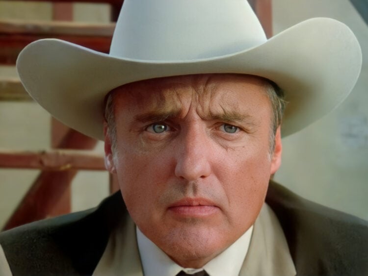 Dennis Hopper - Texas Chainsaw Massacre 2 - 1986