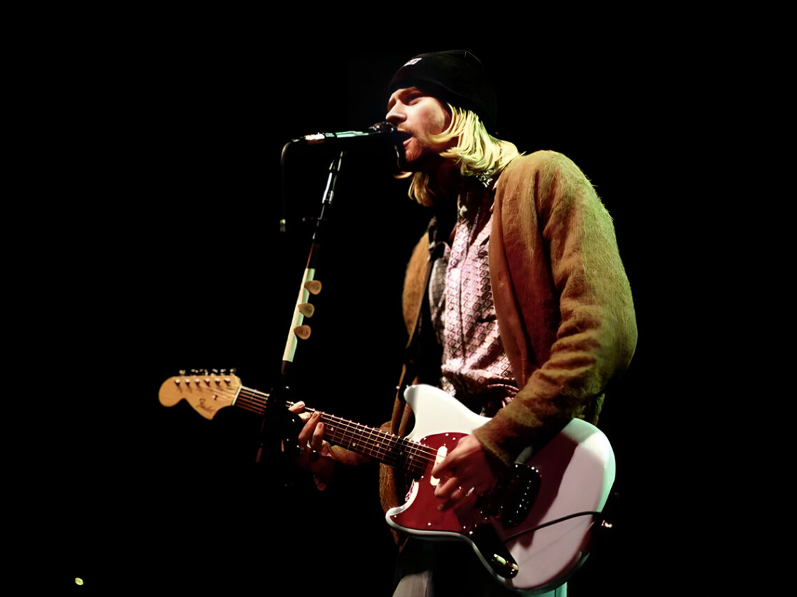 Kurt Cobain - Nirvana - 1990s - Musician - Guitarist - Singer