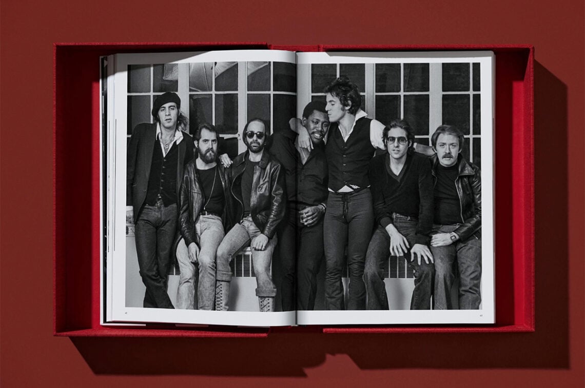 Lynn Goldstein's photos of Bruce Springsteen & The E Street Band - 01