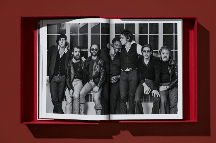 Lynn Goldstein's photos of Bruce Springsteen & The E Street Band - 01