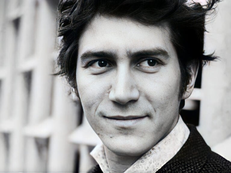 Phil Ochs - American Songwriter - Musician - Singer