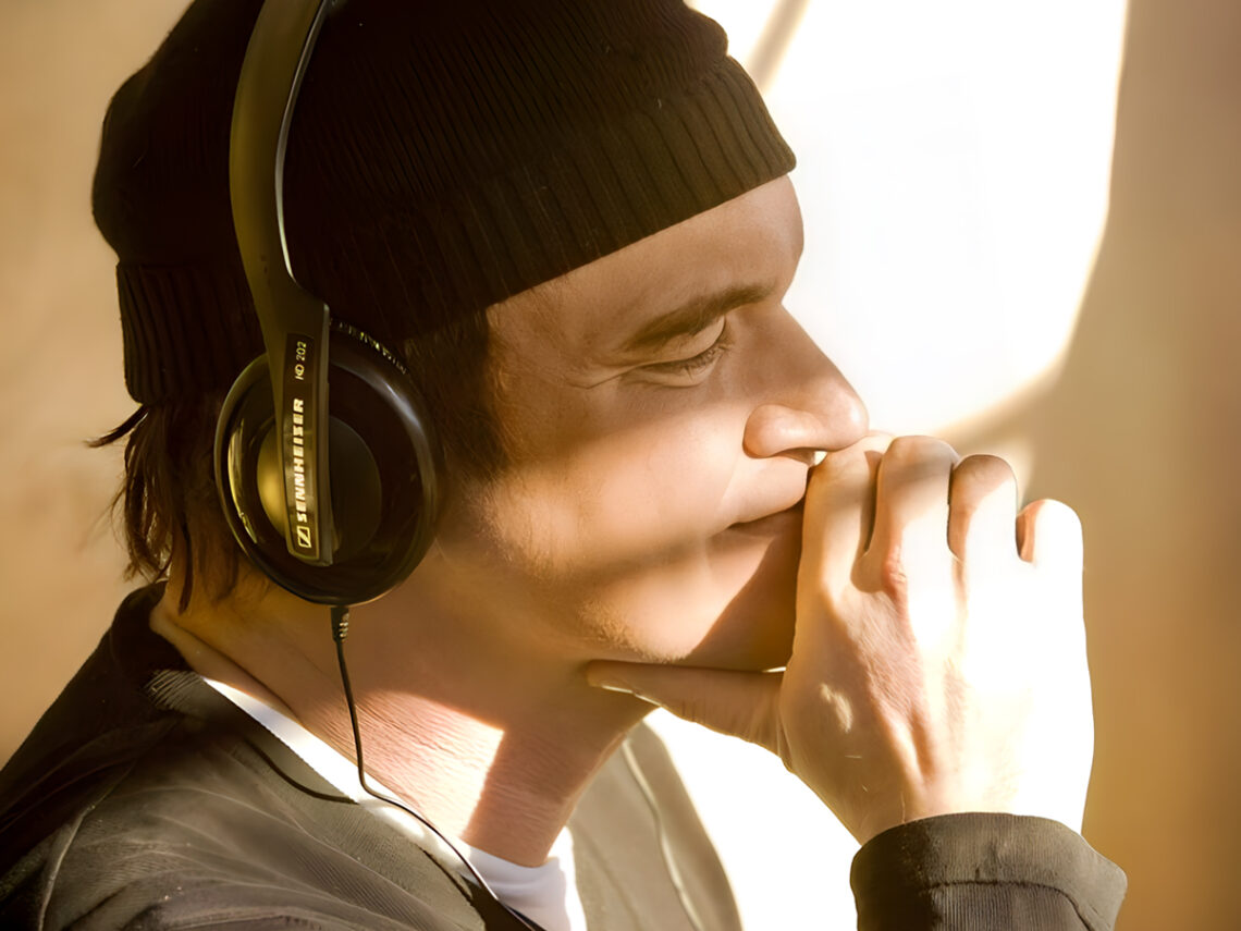 Quentin Tarantino - Director - Listening