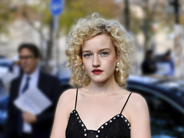 Julia Garner - Actor